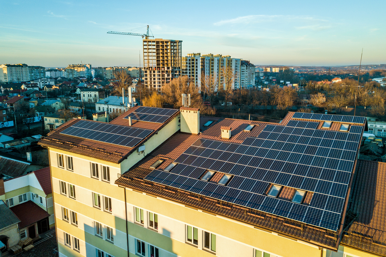 Solaranlage auf Mehrfamilienhaus